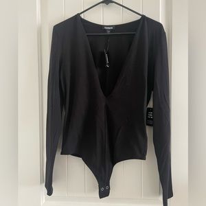 EXPRESS Black Long sleeved deep V neck bodysuit size Medium